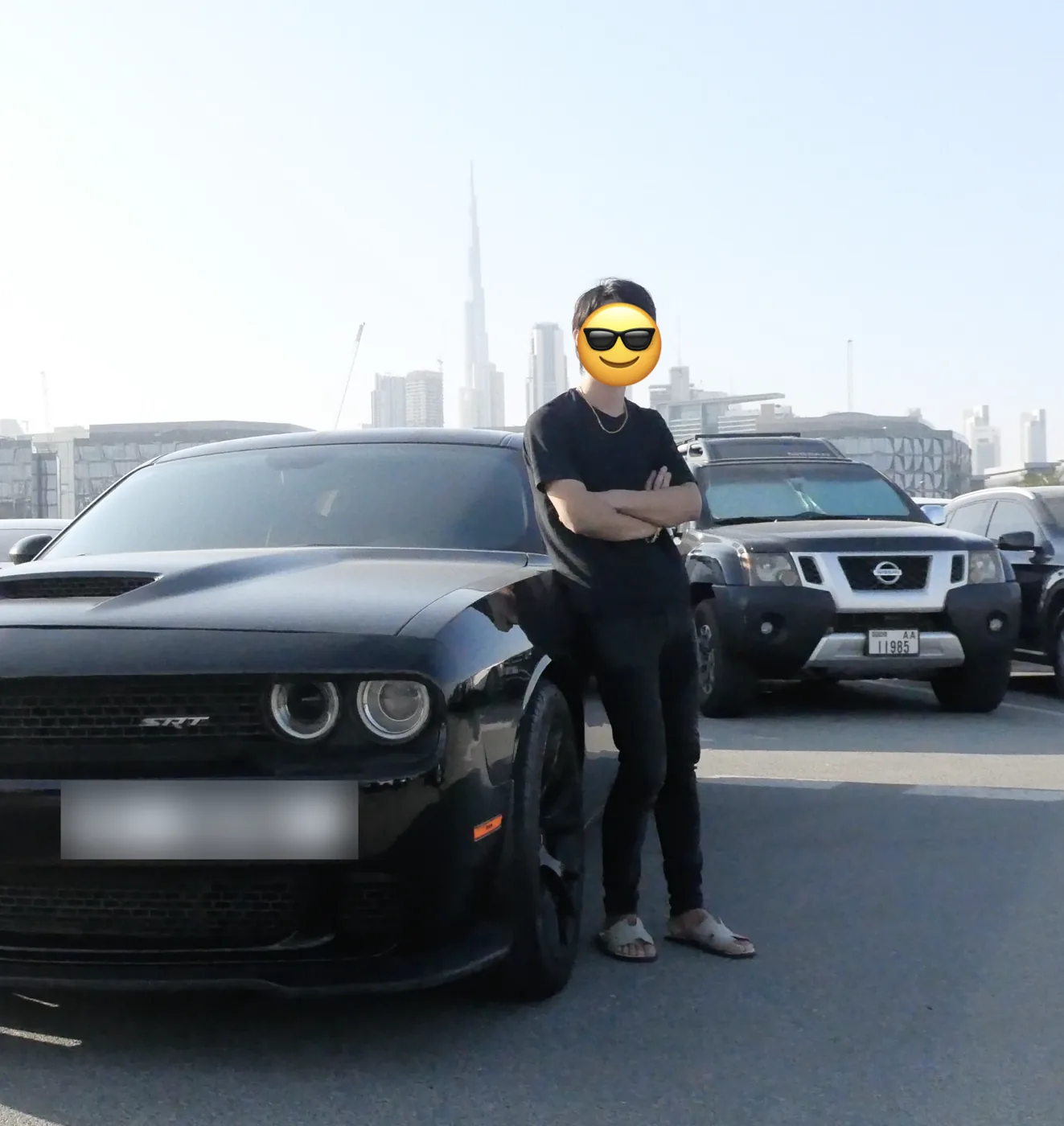 DODGE CHALLENGER SRT V8 を購入されたお客様（お顔とナンバーは隠しています）